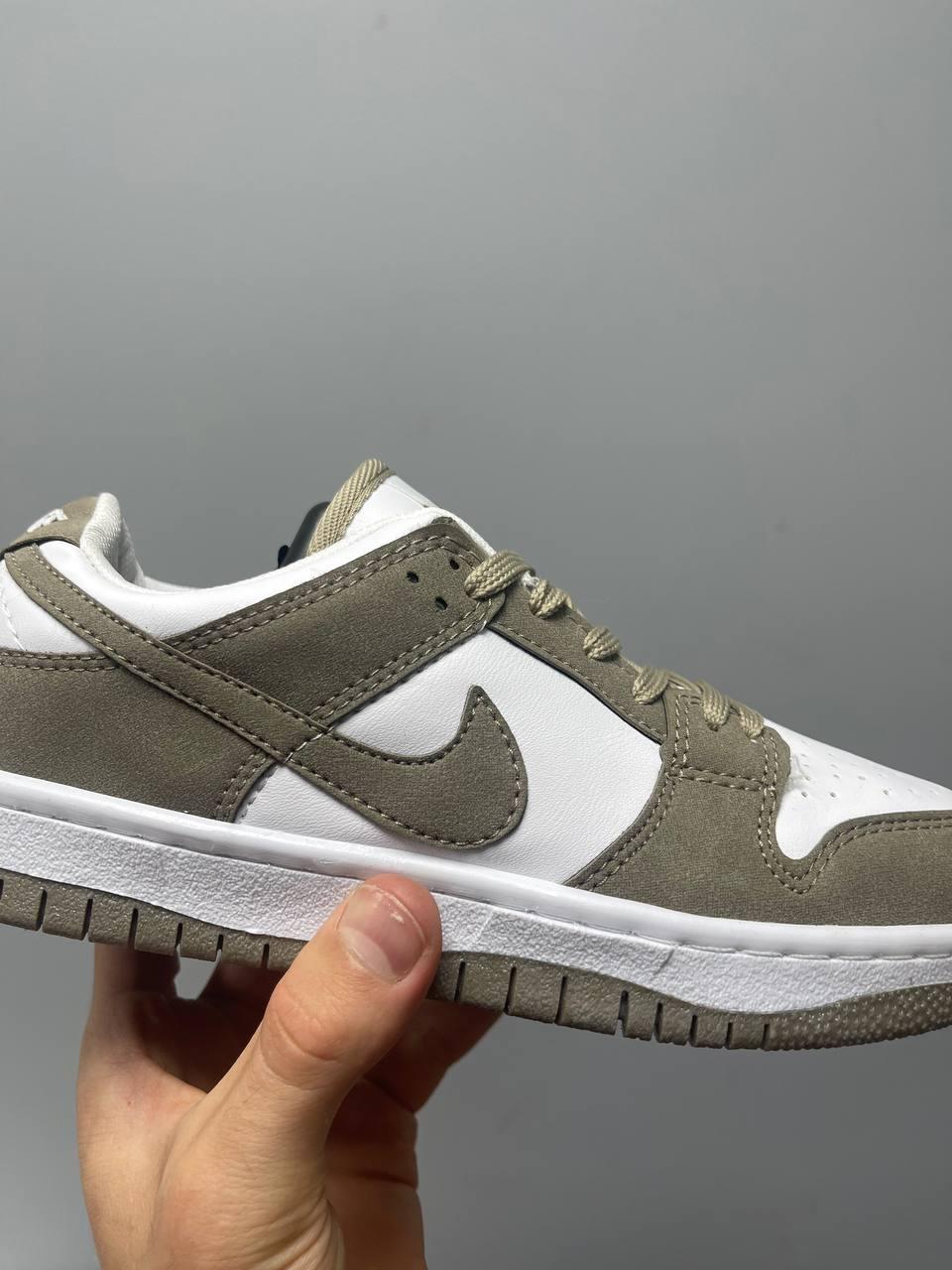 Nike SB Dunk Low Beige White