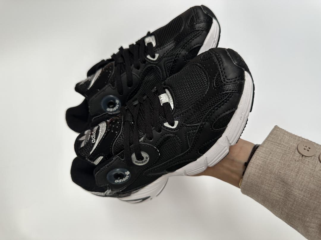 Adidas Astir Black White
