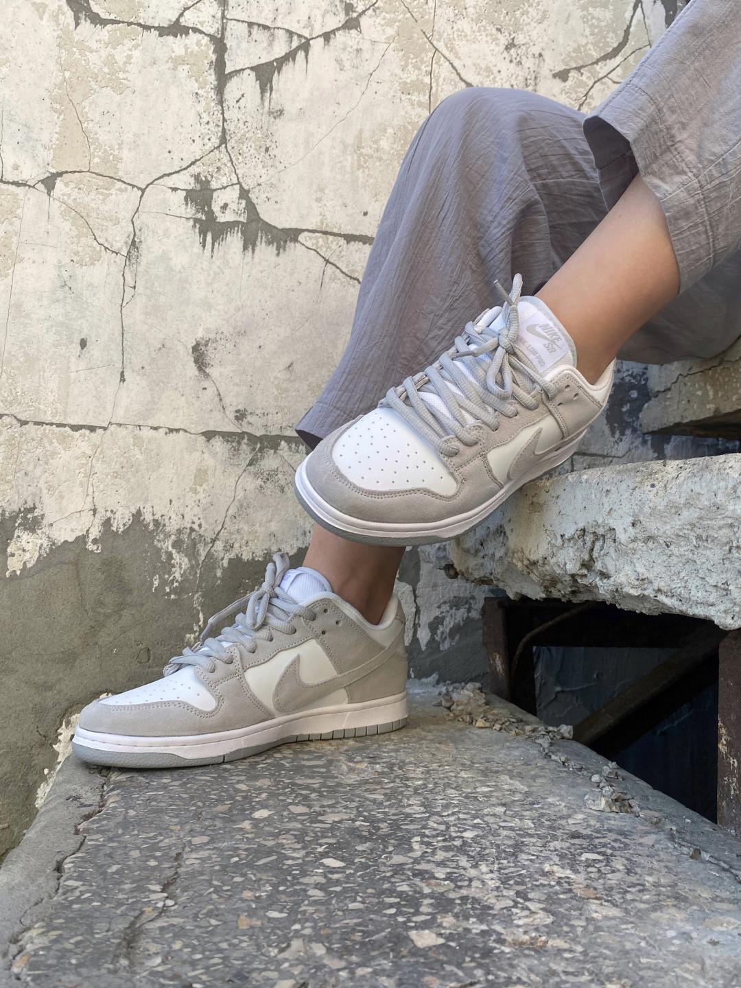 Nike Dunk Low White Grey