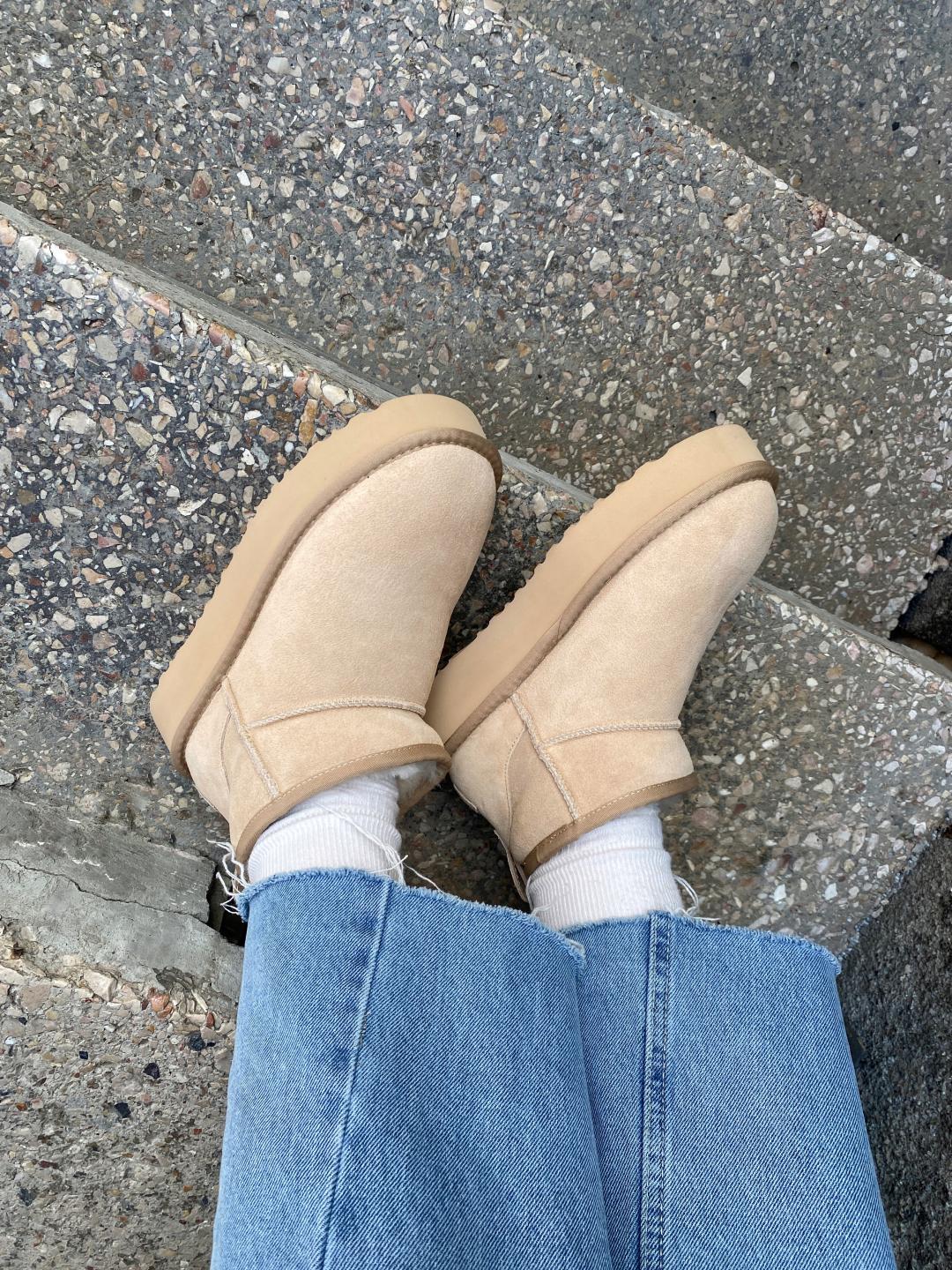 Ugg Classic Ultra Mini Platform Beige