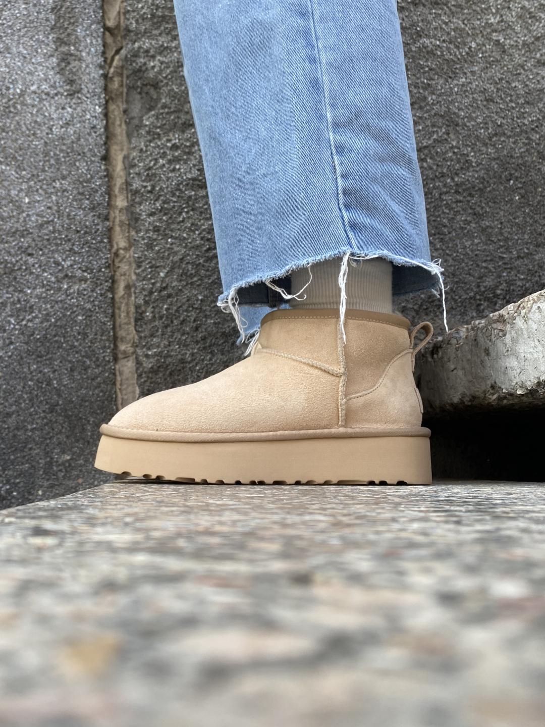 Ugg Classic Ultra Mini Platform Beige