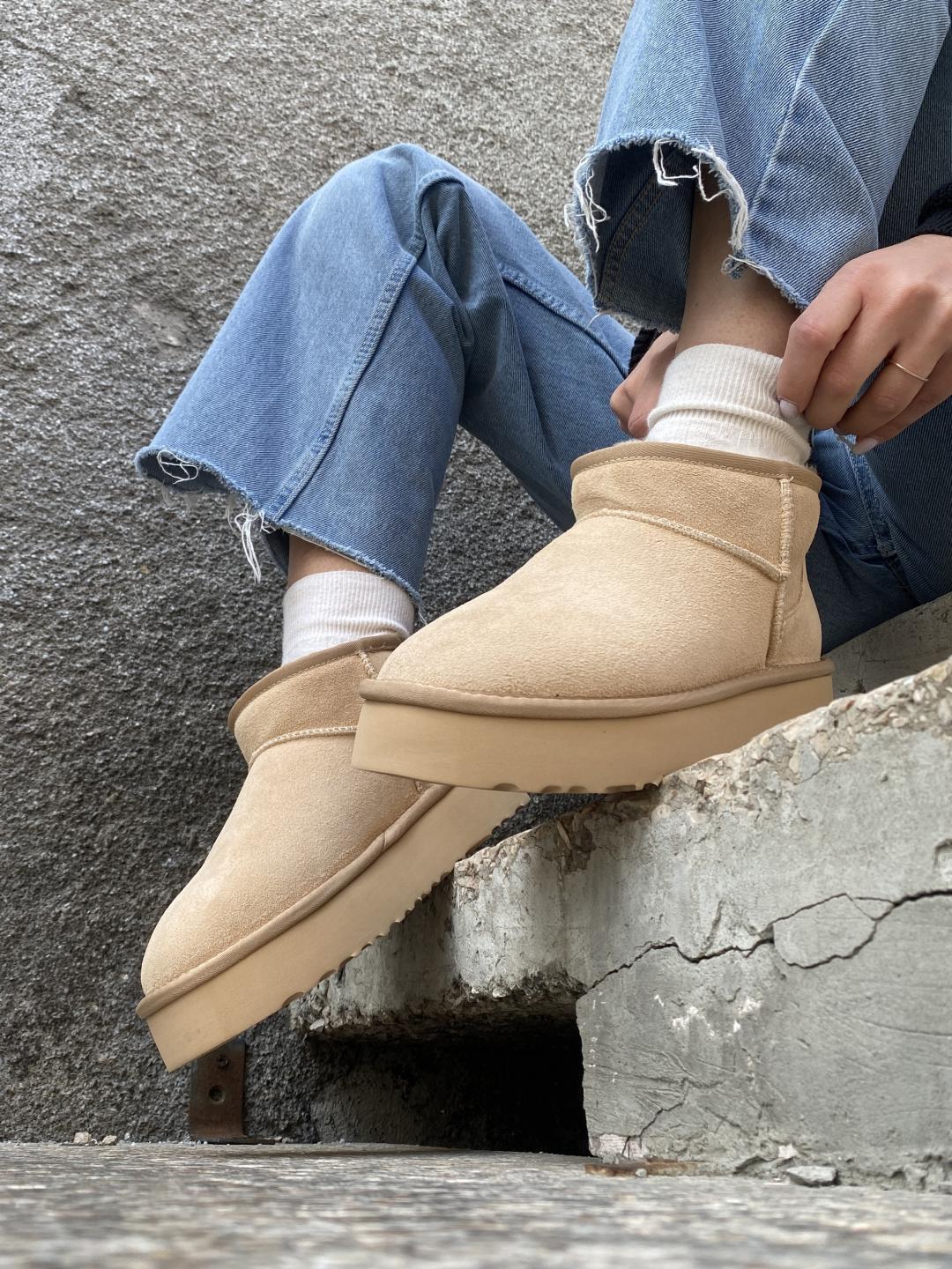 Ugg Classic Ultra Mini Platform Beige