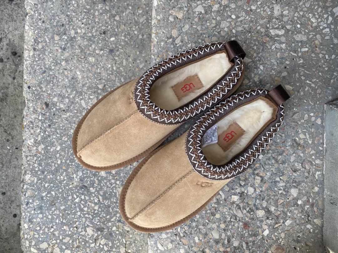 Ugg Tasman Chestnut (коричнева вишивка)