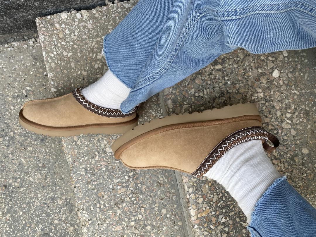 Ugg Tasman Chestnut (коричнева вишивка)