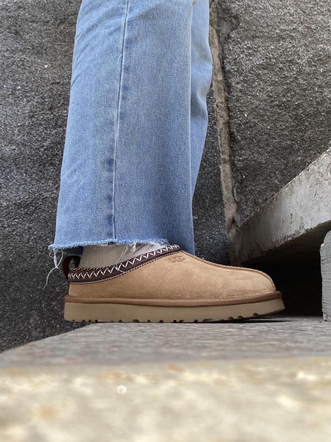 Ugg Tasman Chestnut (коричнева вишивка)
