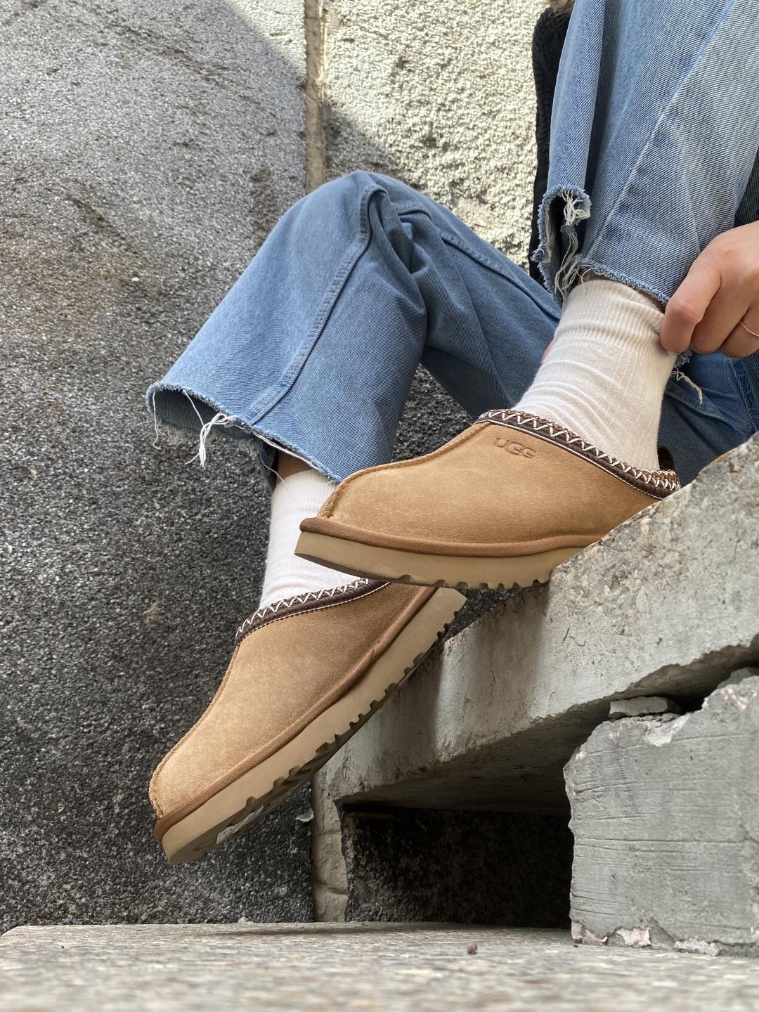 Ugg Tasman Chestnut (коричнева вишивка)