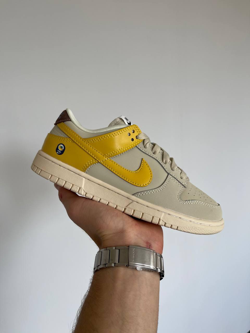 Nike Dunk Low LX Banana