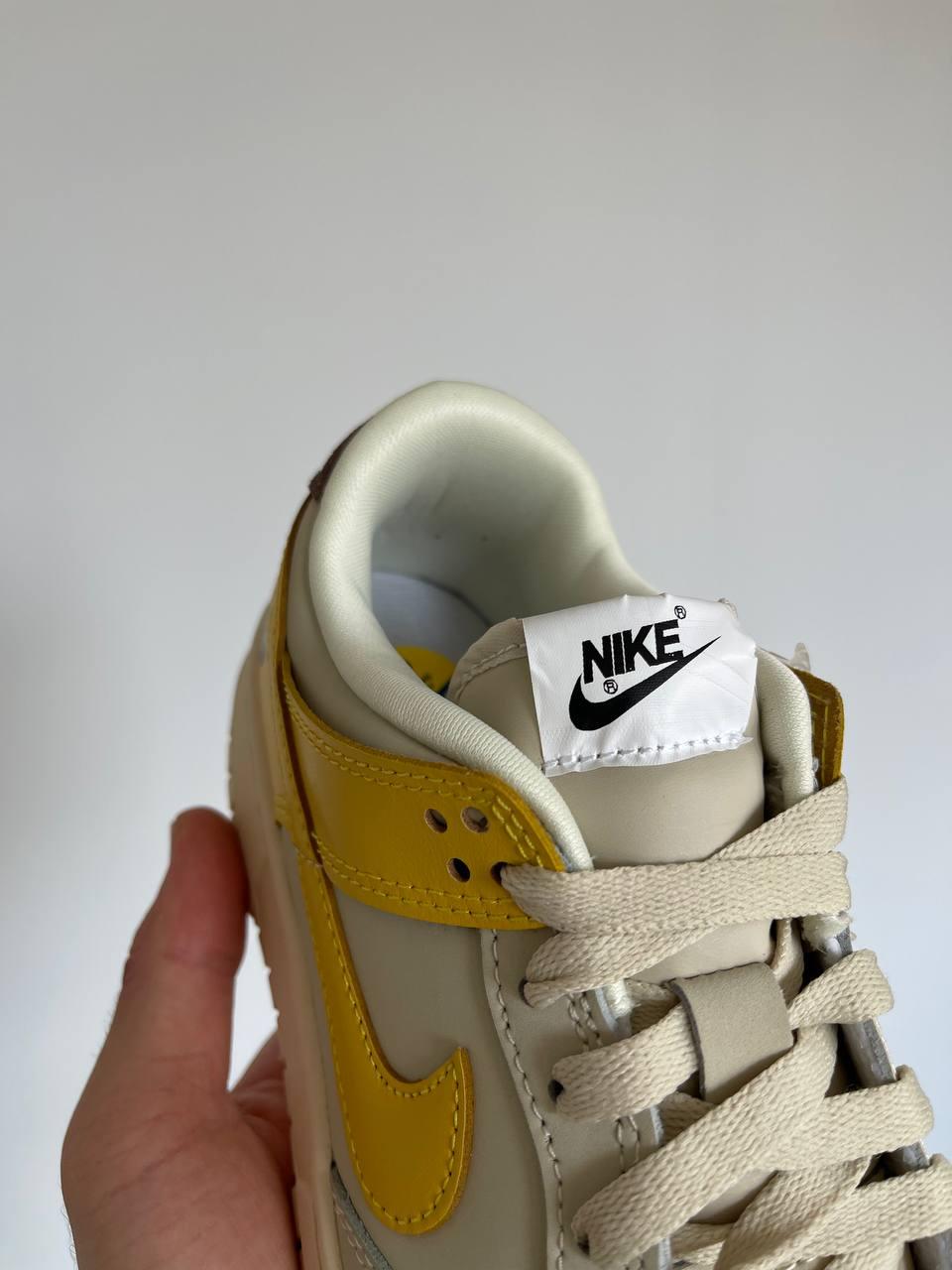 Nike Dunk Low LX Banana