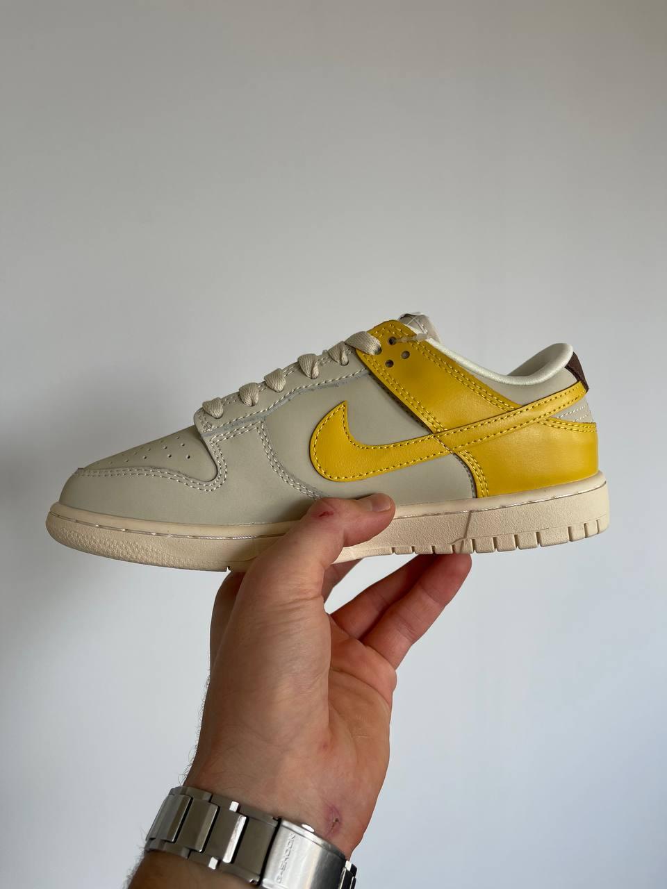 Nike Dunk Low LX Banana