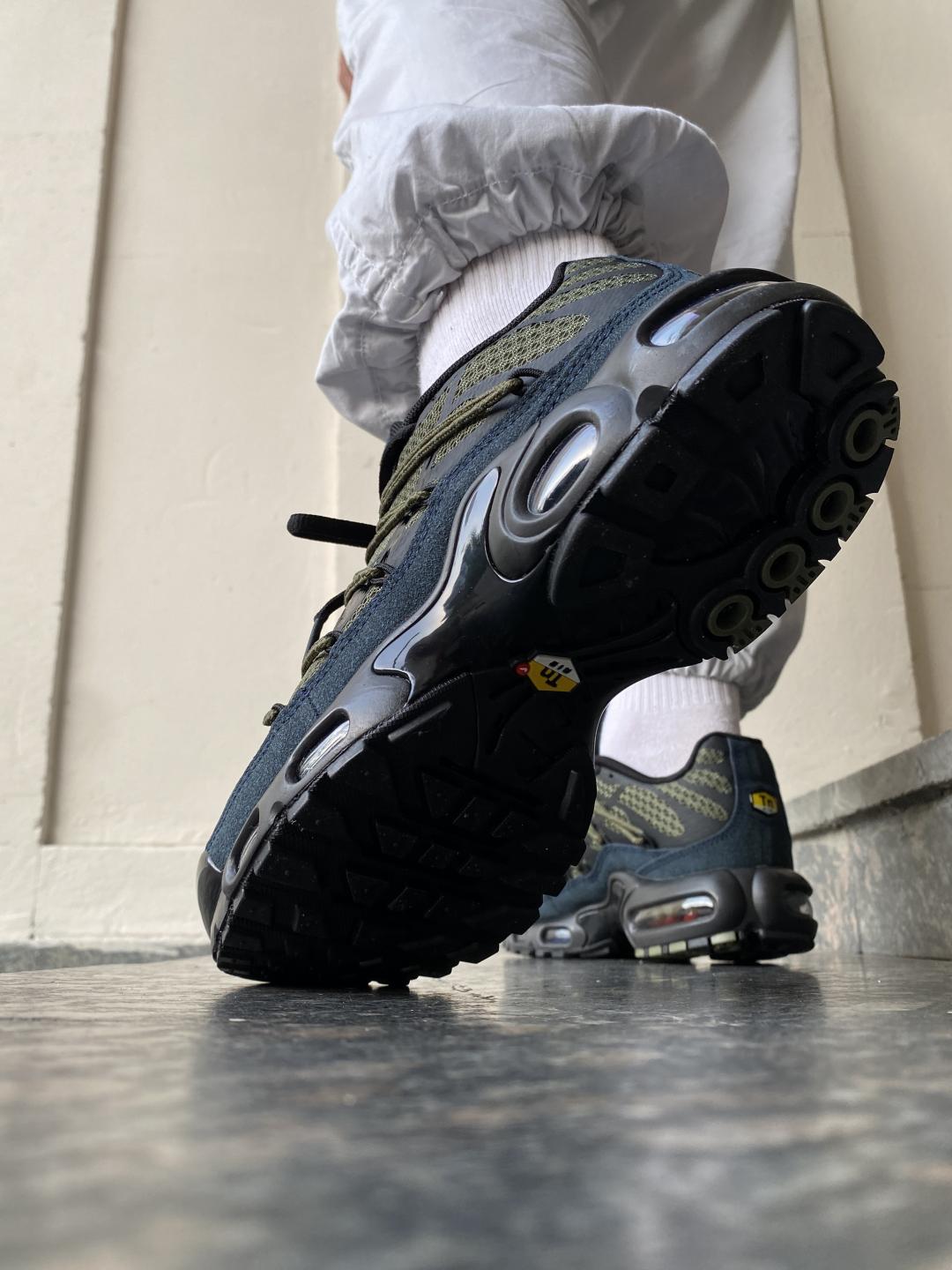 Nike Air Max TN Plus Khaki Black