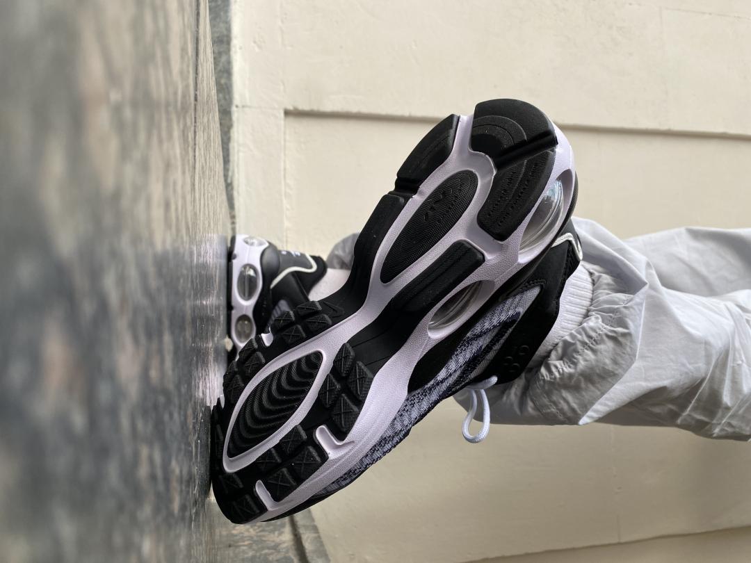 Nike Air Max TW Black White