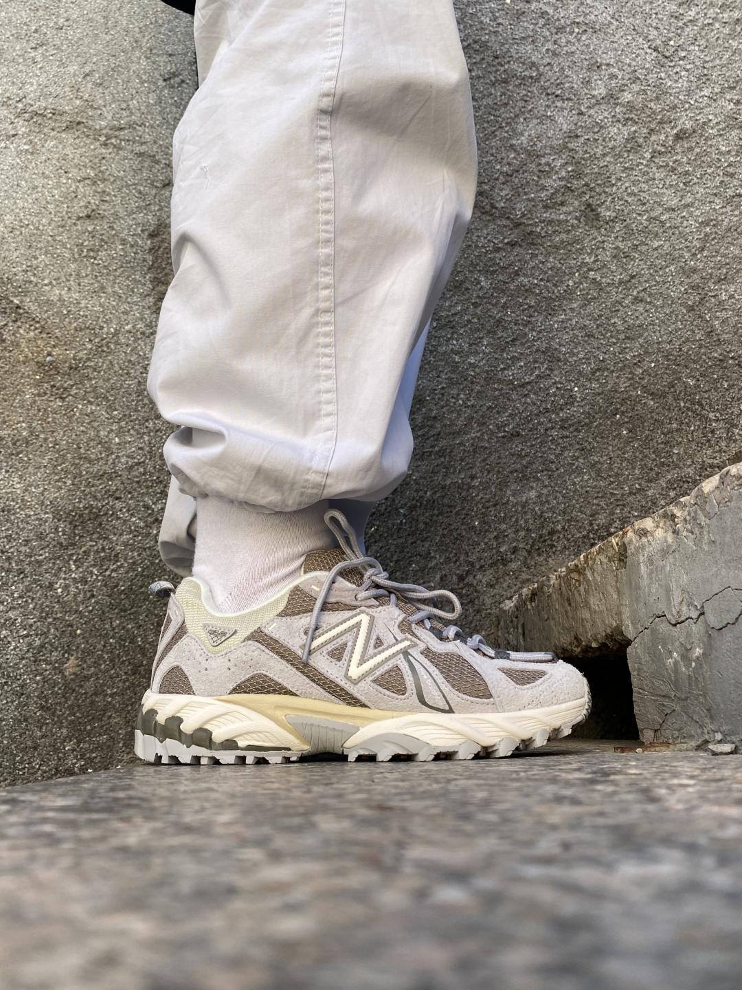 New Balance 610 Beige Cream
