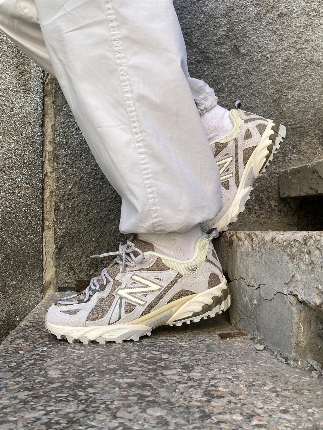 New Balance 610 Beige Cream