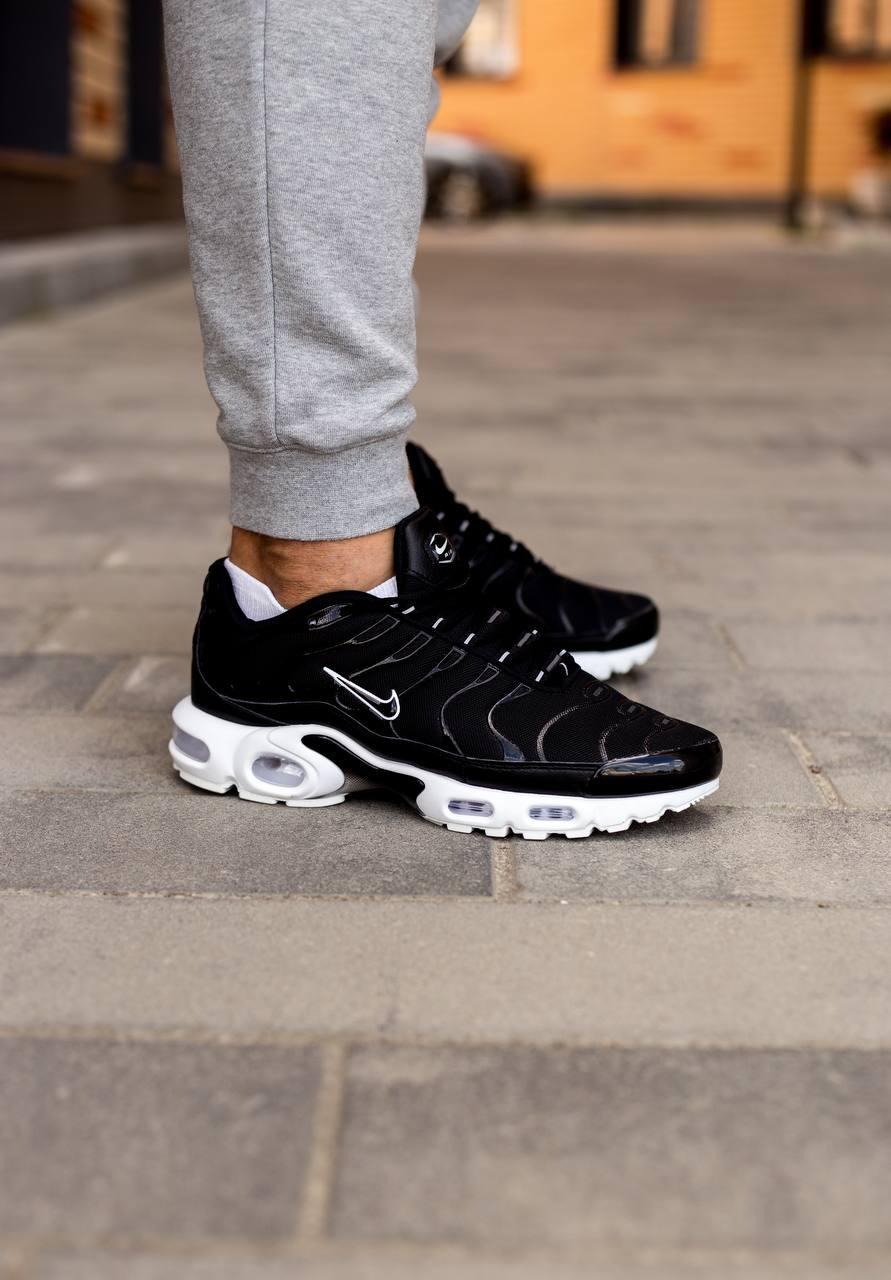 Nike Air Max Plus TN Black White