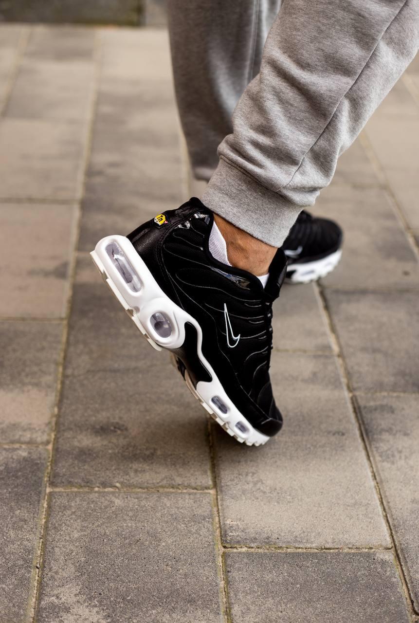 Nike Air Max Plus TN Black White
