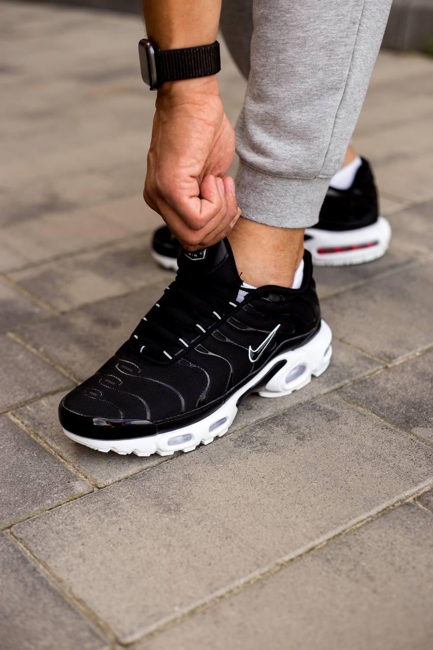 Nike Air Max Plus TN Black White