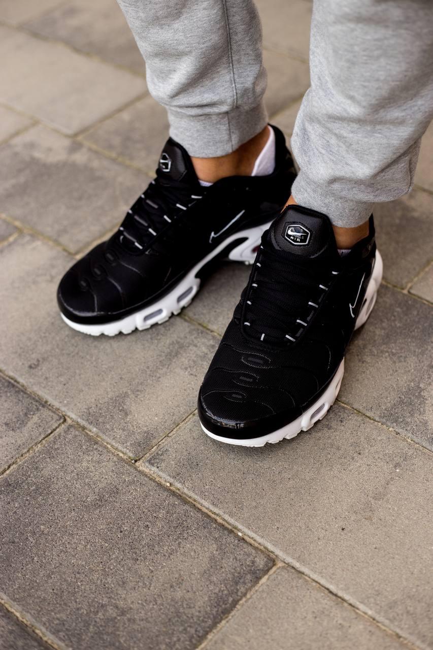 Nike Air Max Plus TN Black White