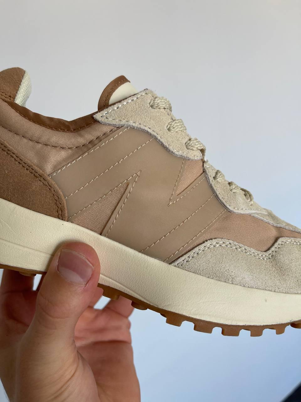 New Balance 327 Beige Brown