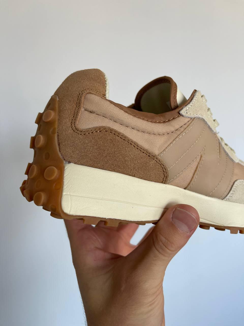 New Balance 327 Beige Brown
