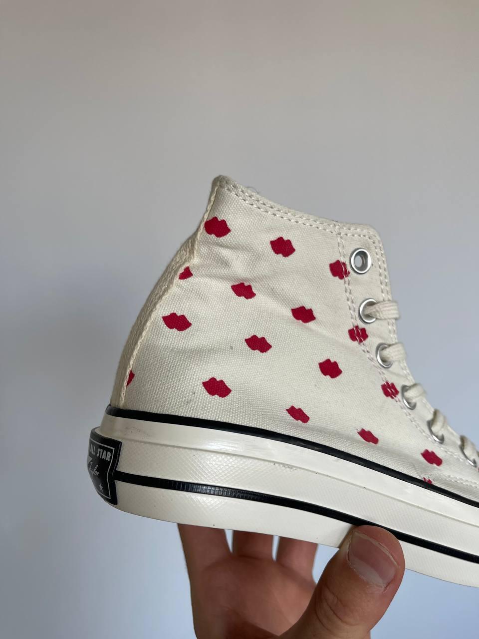 Converse Chuck 70 Embroidered Lips White