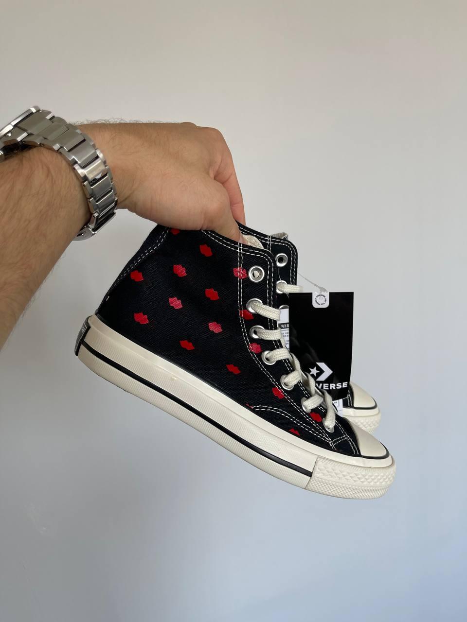 Converse Chuck 70 Embroidered Lips Black