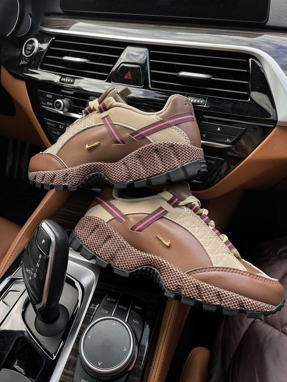 Nike Humara LX Jacquemus Ale Brown Gold