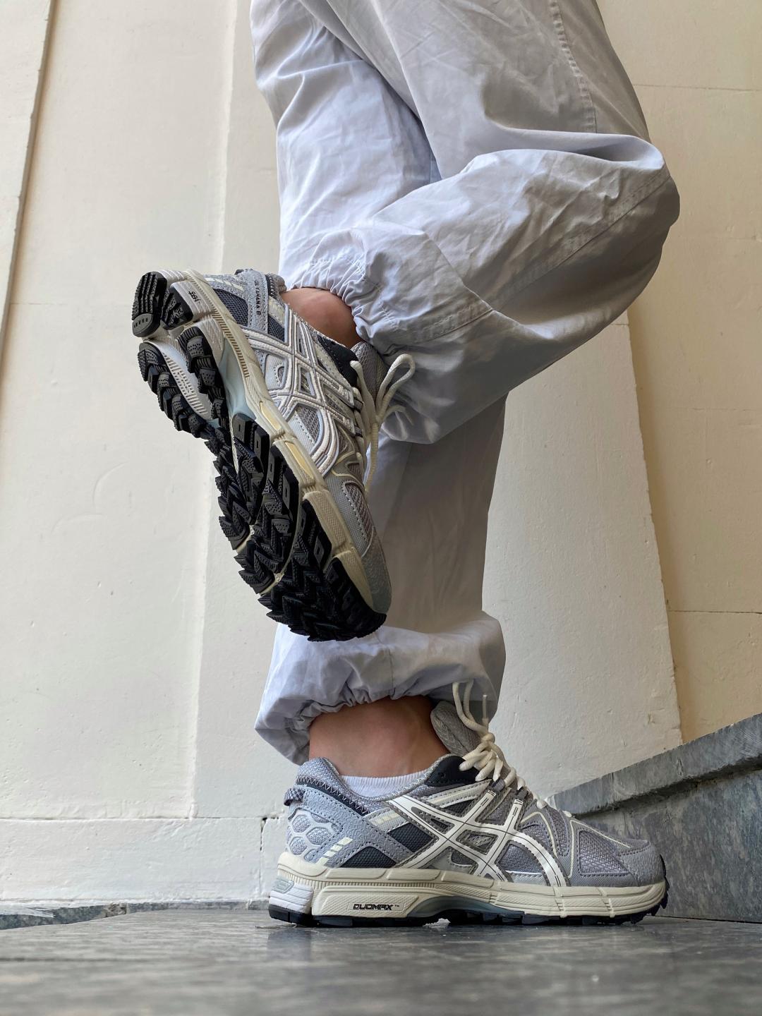 Asics Gel-Kahana 8 Grey