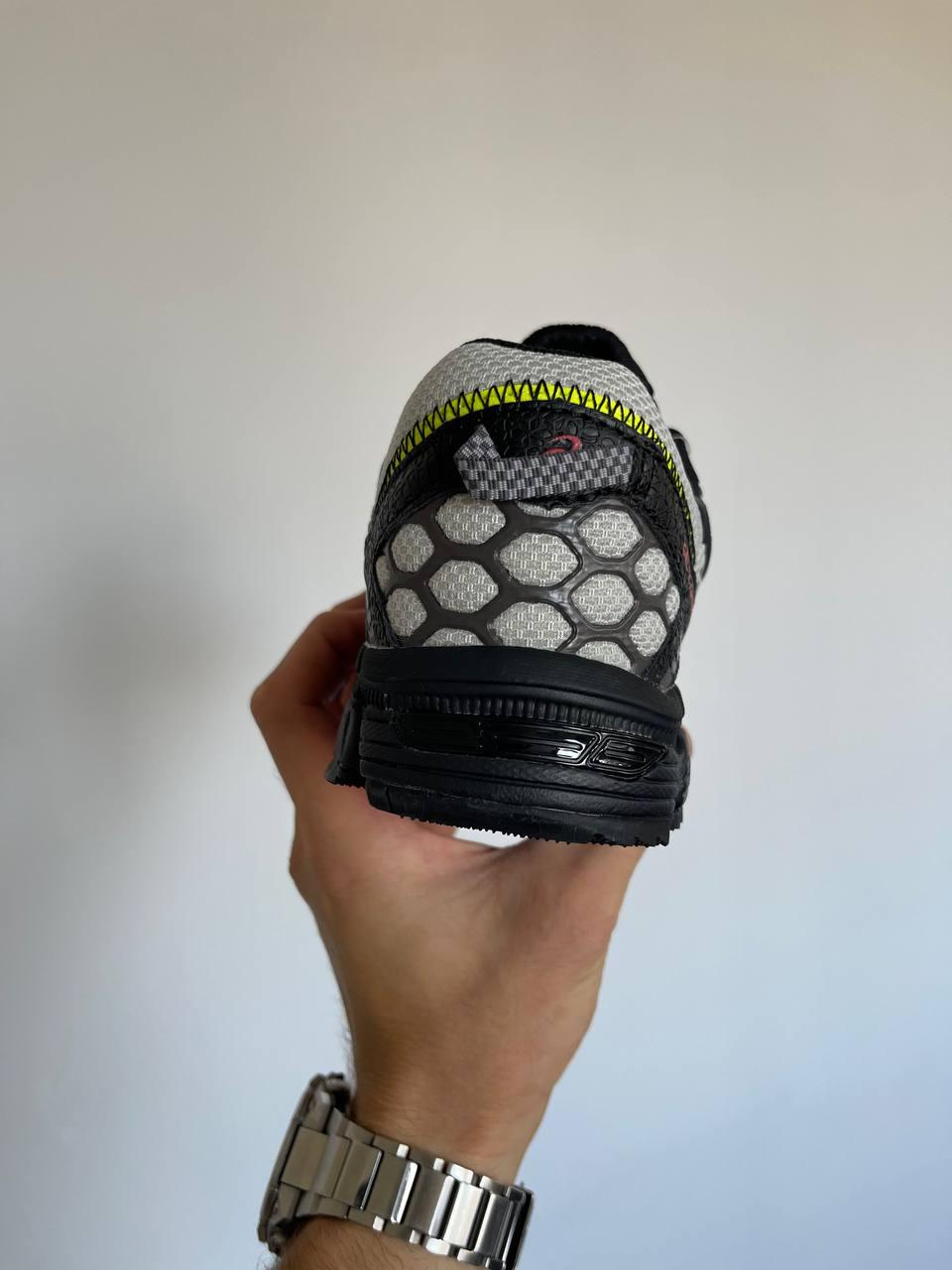 Gel-Kahana 8 Gray Black