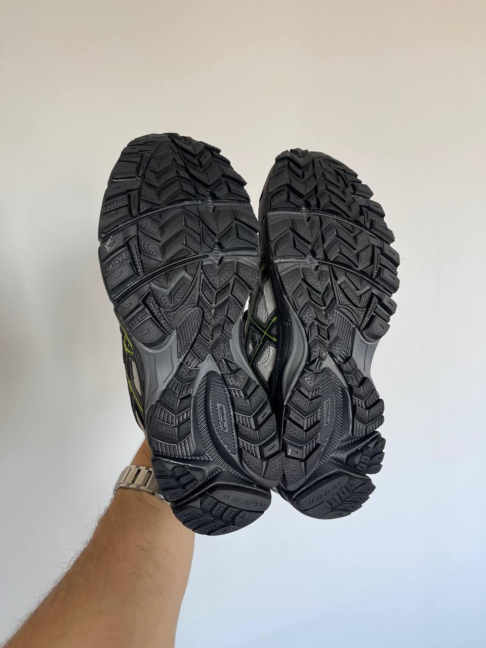 Gel-Kahana 8 Gray Black