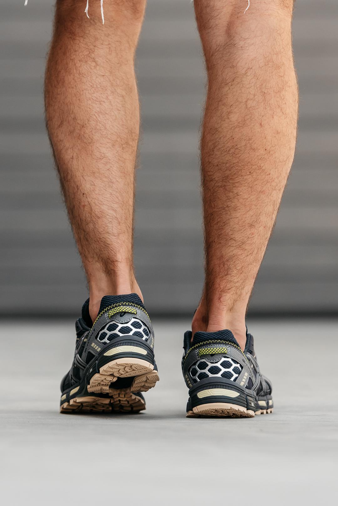 Asics Gel-Kahana 8 Black
