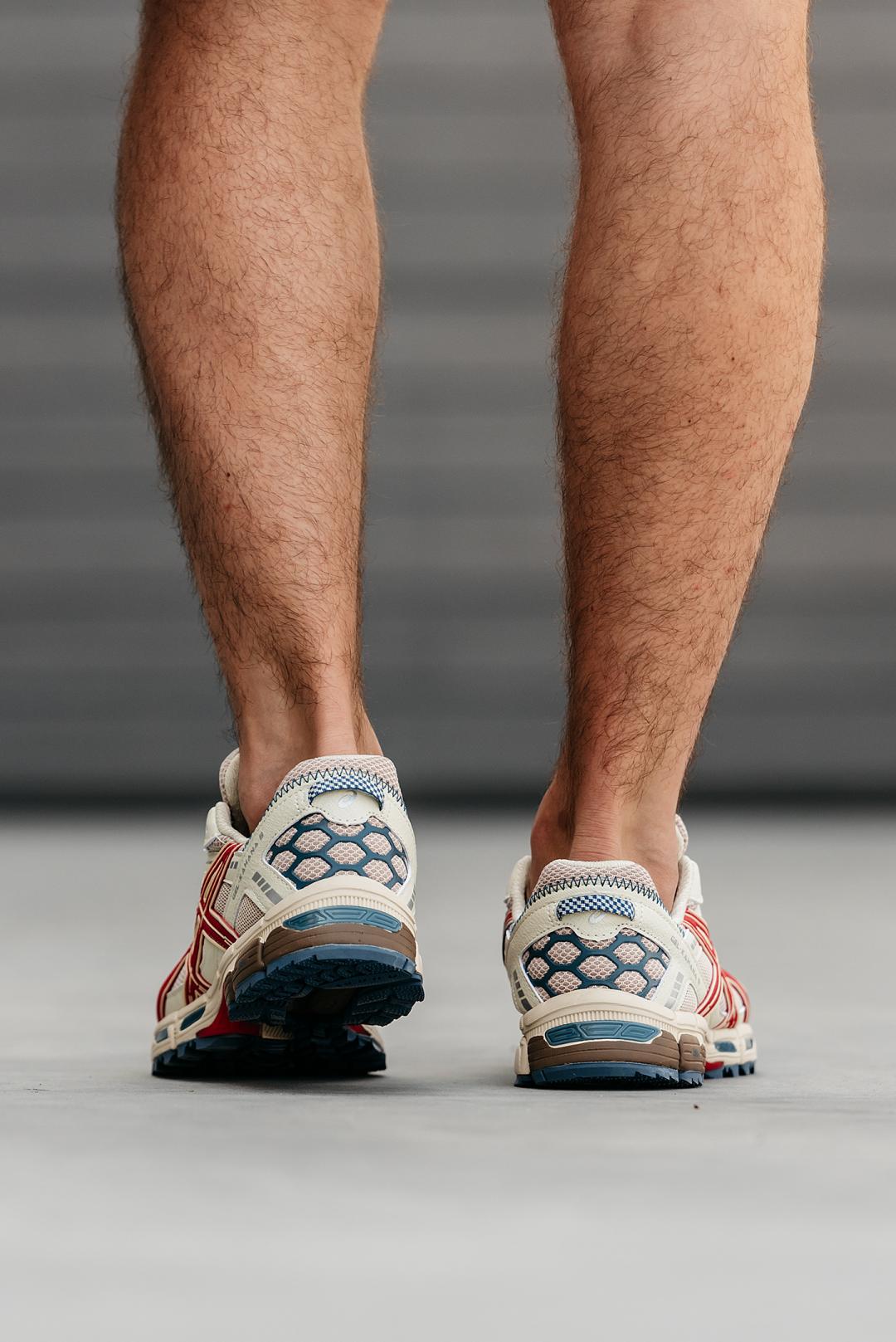 Asics Gel-Kahana 8 Beige Red