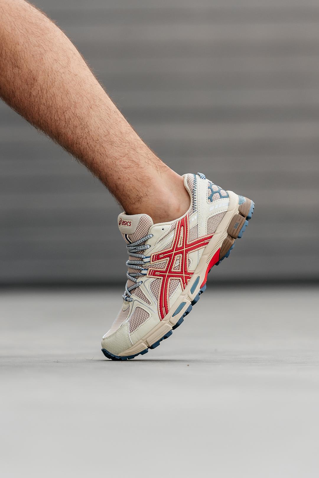 Asics Gel-Kahana 8 Beige Red