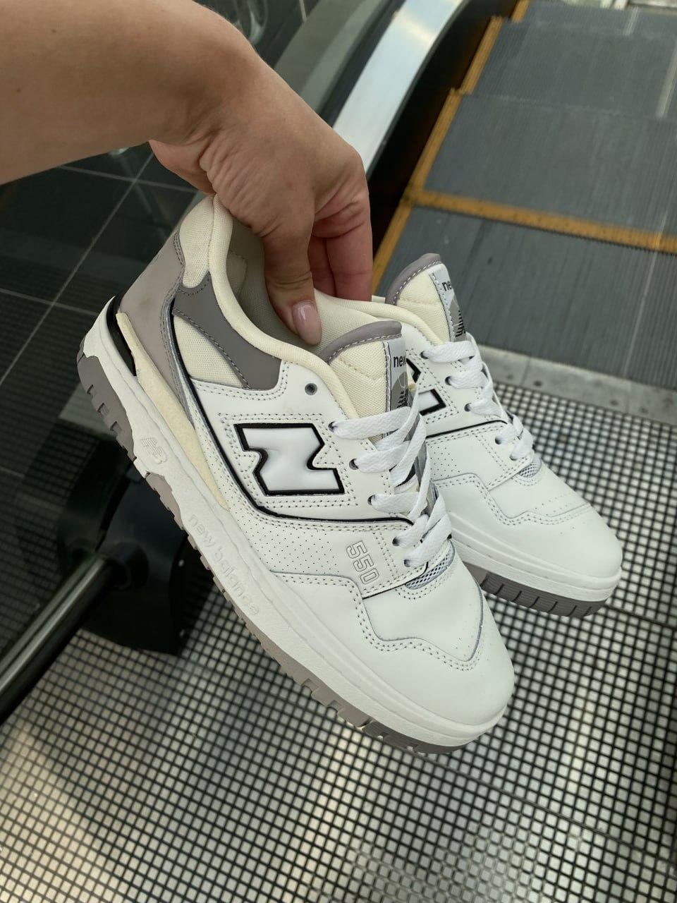 New Balance 550 Salt and Pepper