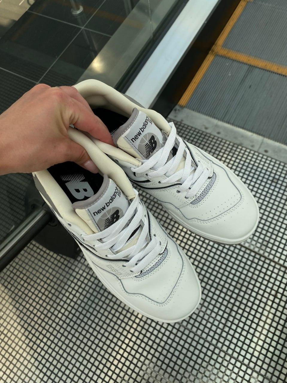 New Balance 550 Salt and Pepper