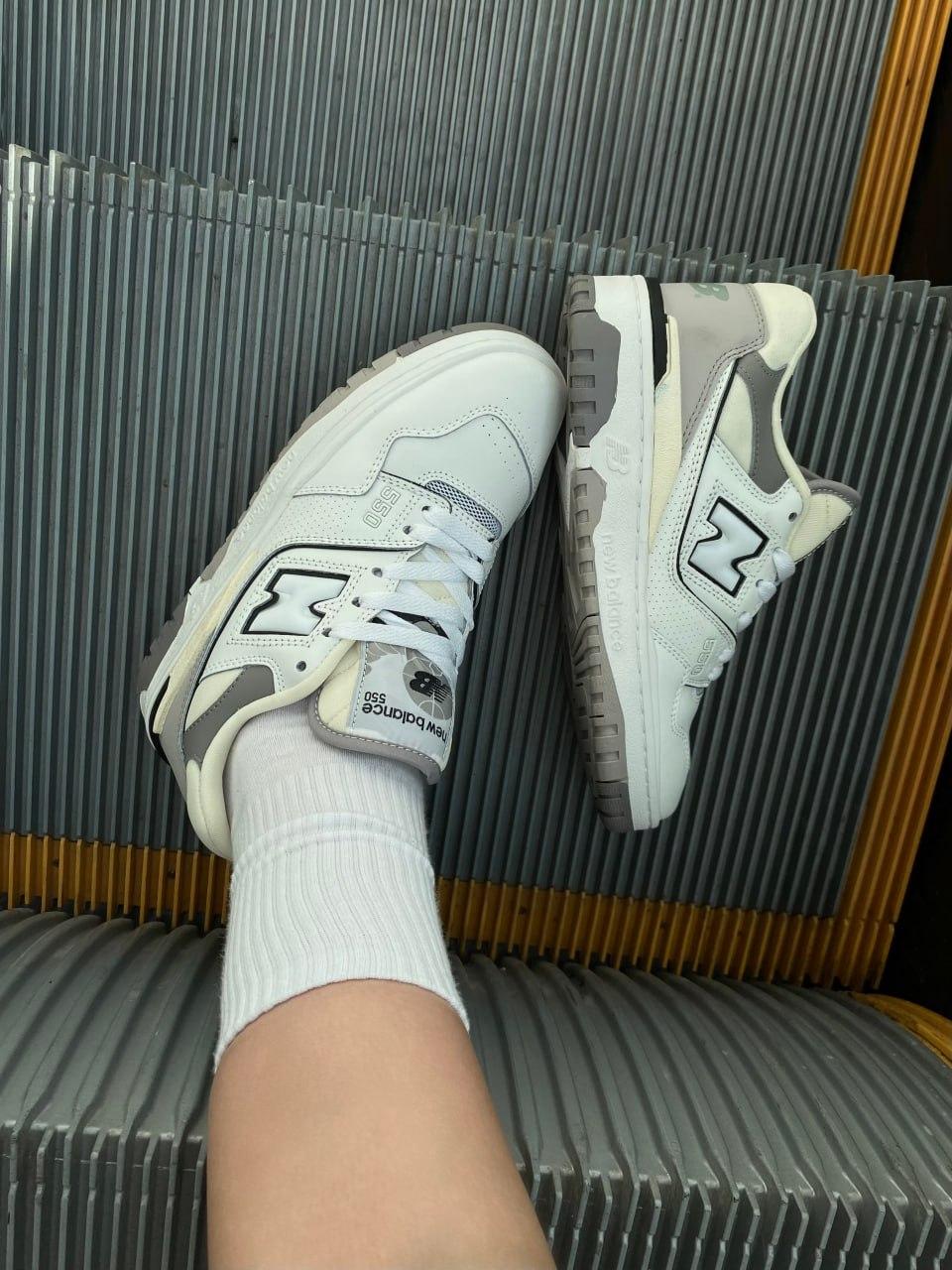 New Balance 550 Salt and Pepper