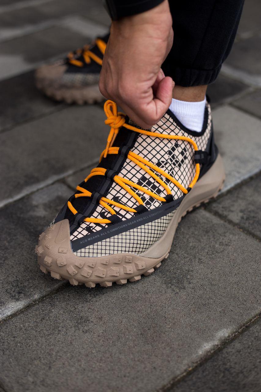 Nike ACG Mountain Fly Low Fossil