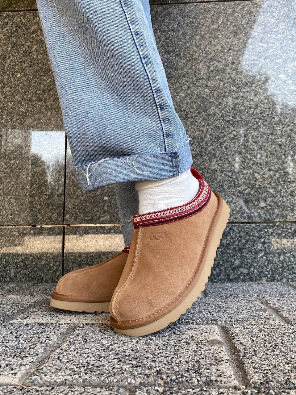 Ugg Tasman Chestnut (червона вишивка)