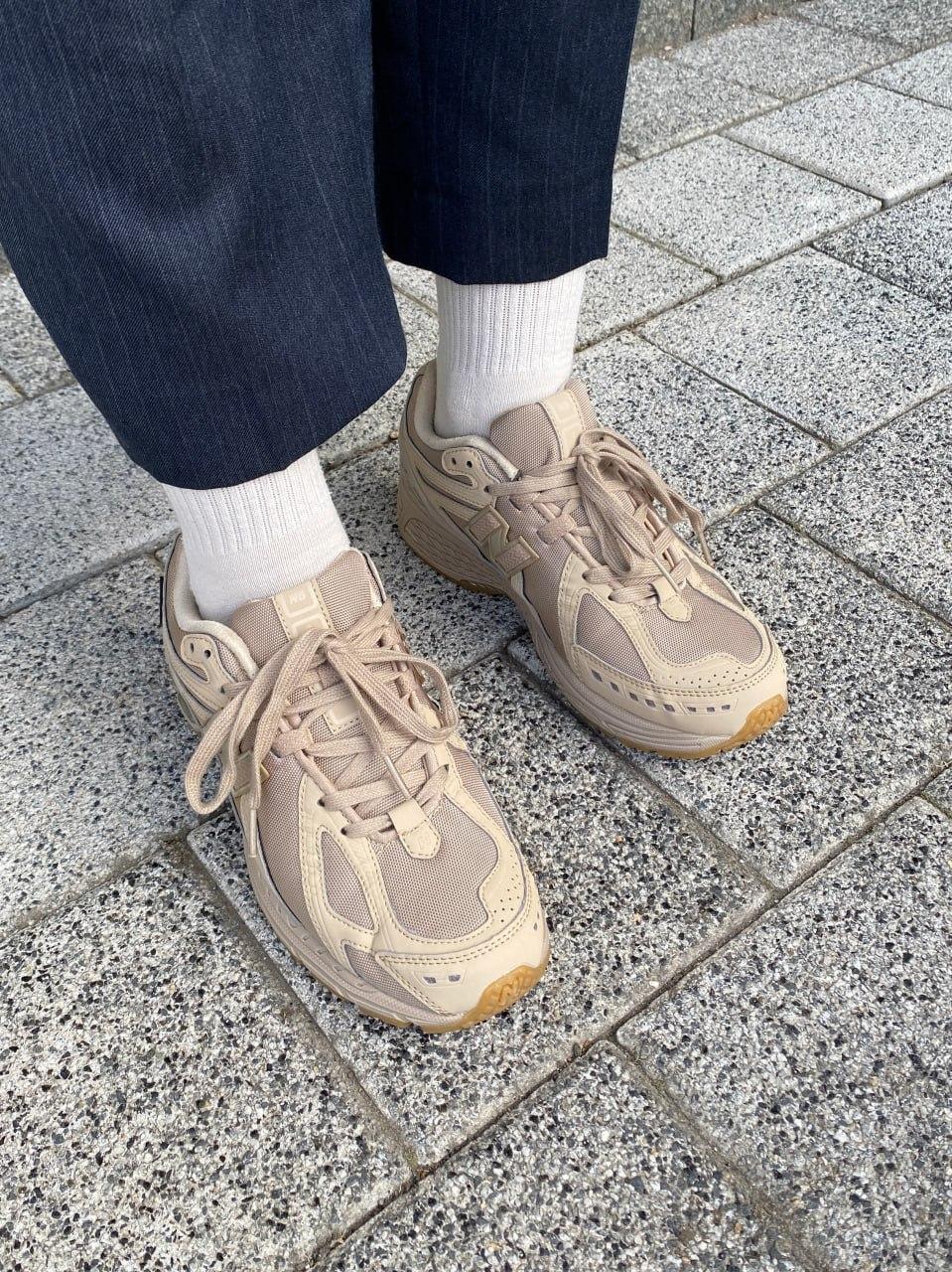 New Balance 1906R Beige Cordura