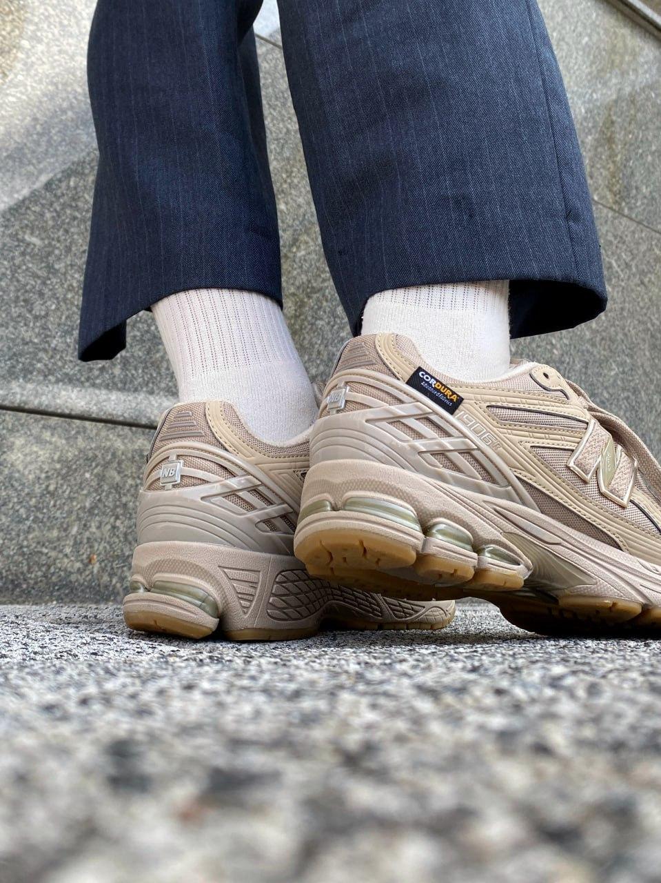 New Balance 1906R Beige Cordura