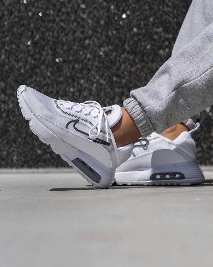 Nike Air Max 2090 White «Black Logo»