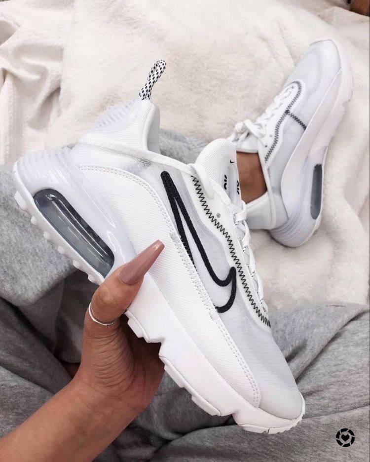 Nike Air Max 2090 White «Black Logo»
