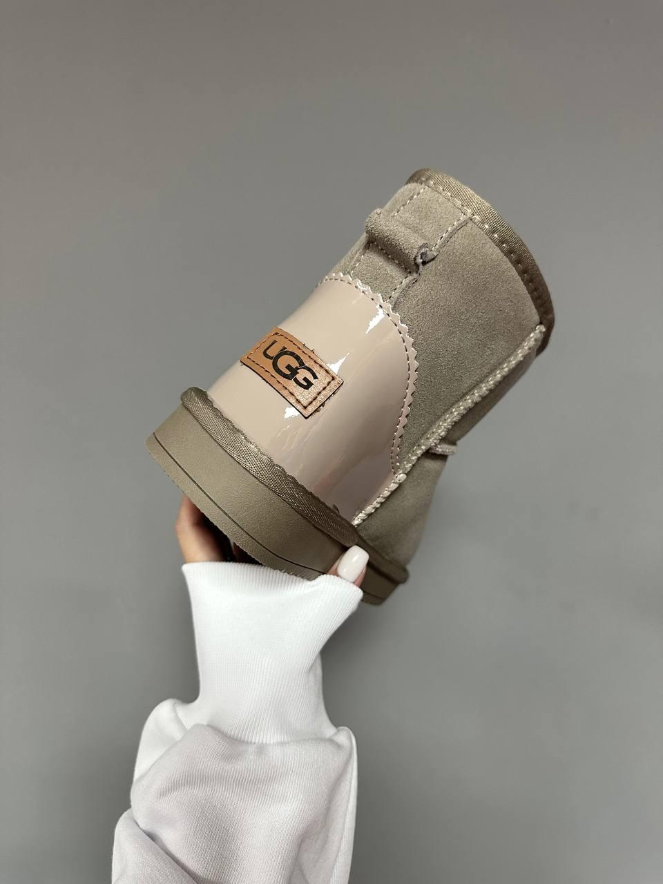 Ugg Classic Mini Sand LACQUER