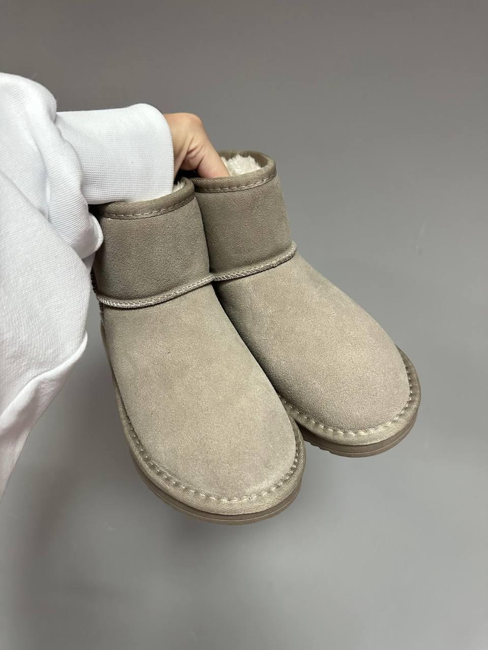 Ugg Classic Mini Sand LACQUER
