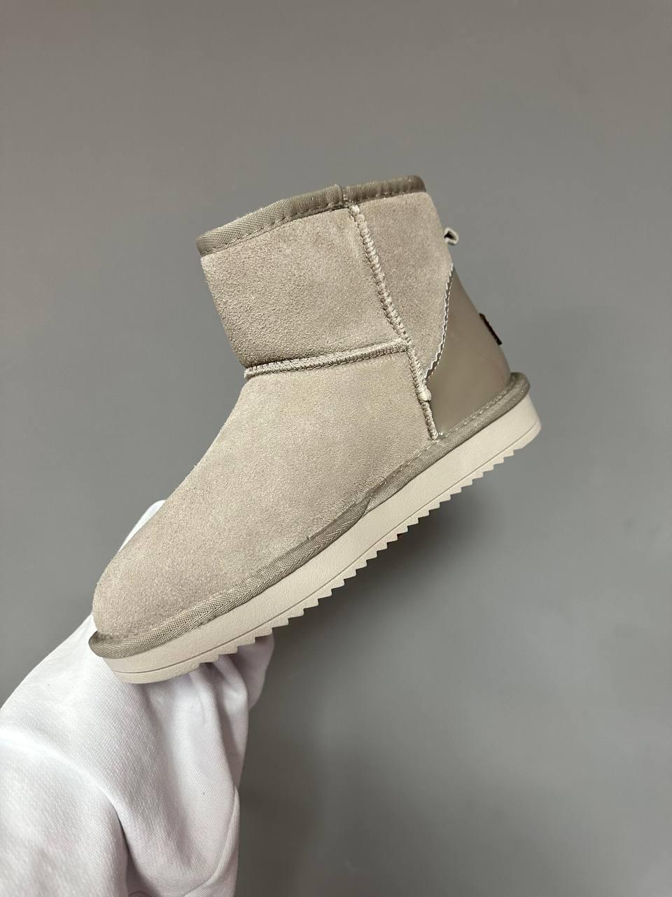 Ugg Classic Mini Latte LACQUER