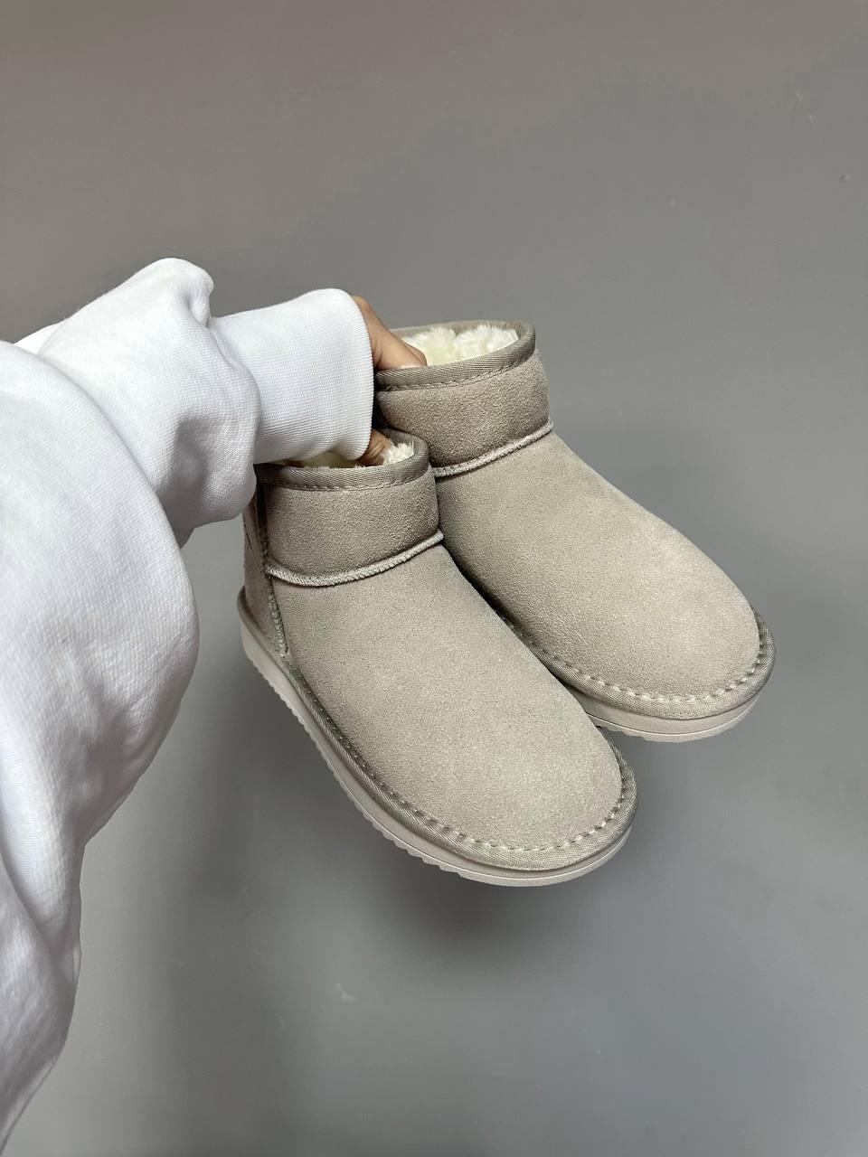 Ugg Ultra Mini Latte Suede