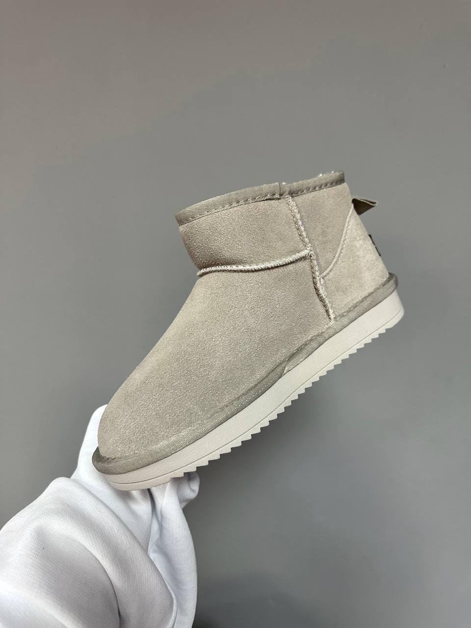 Ugg Ultra Mini Latte Suede