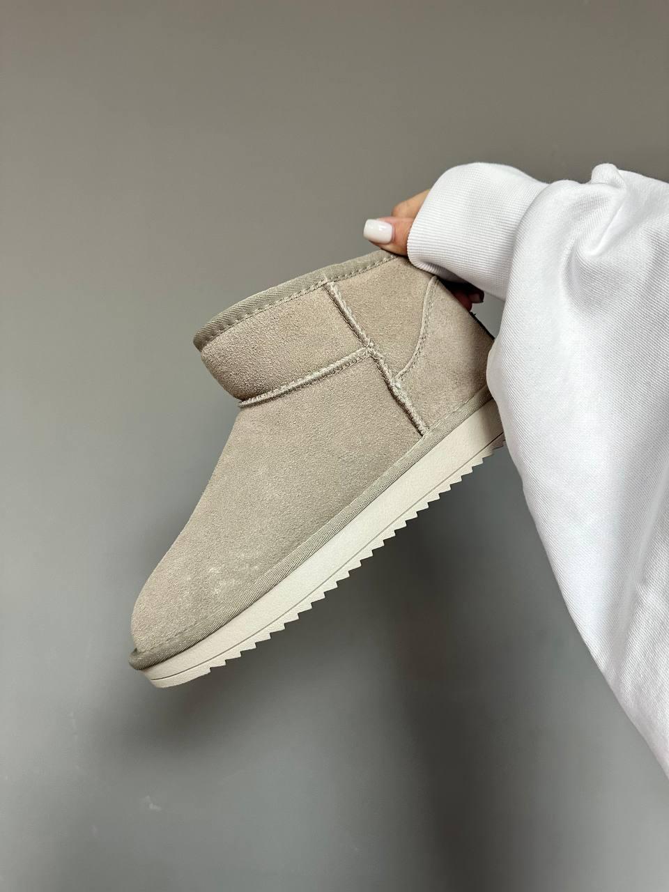 Ugg Ultra Mini Latte Suede