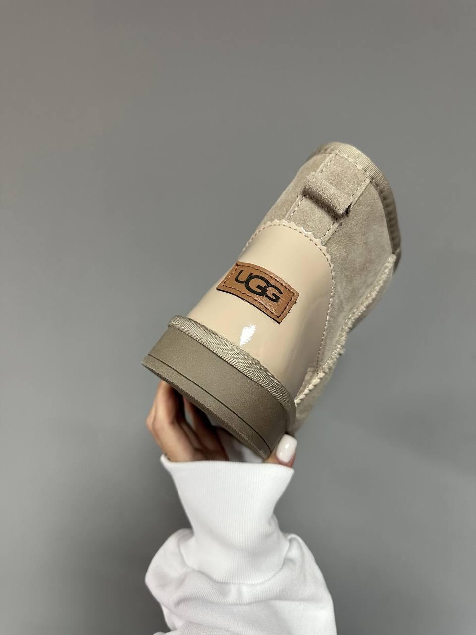 Ugg Classic Mini Cappuccino LACQUER