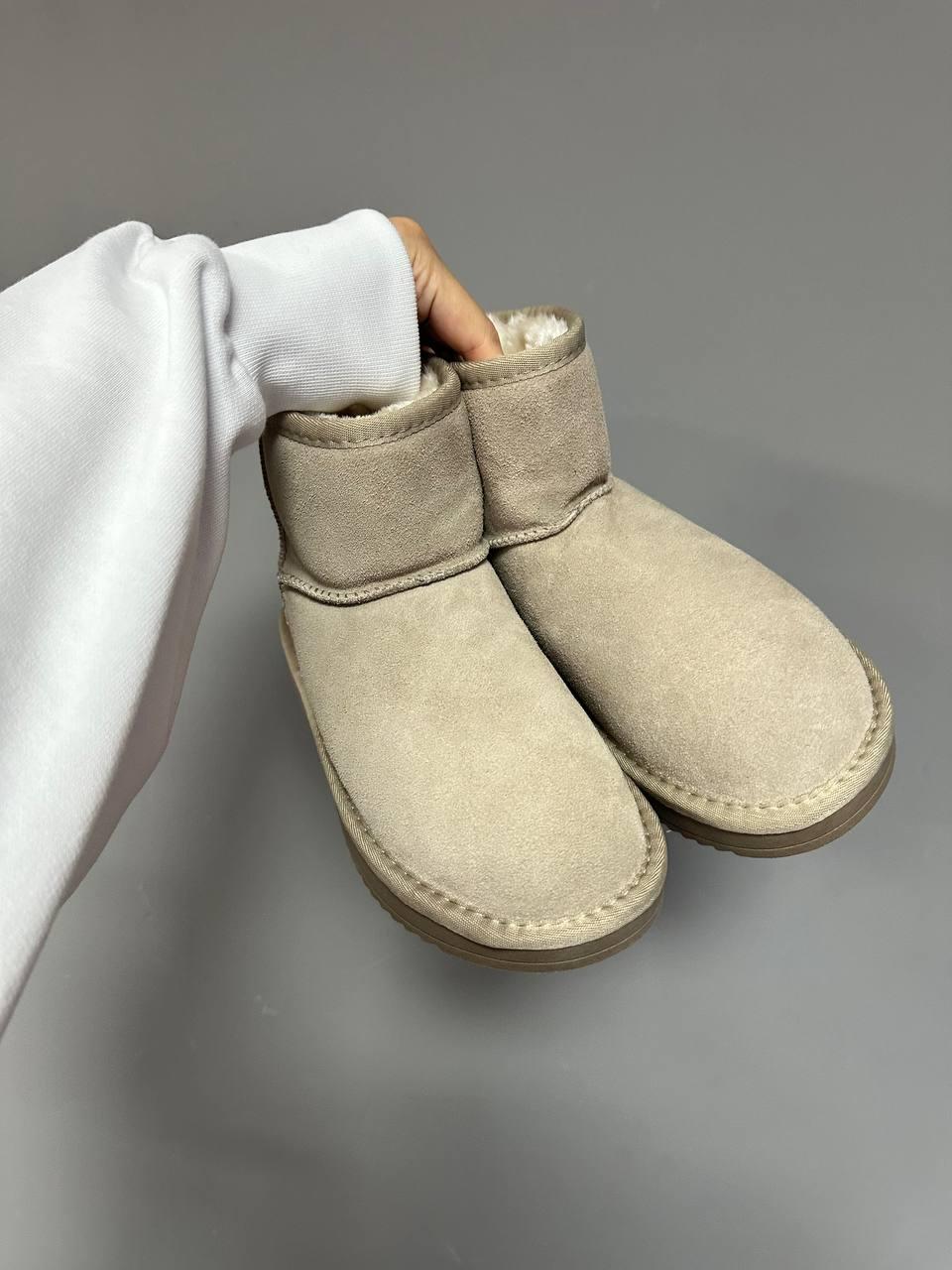 Ugg Classic Mini Cappuccino LACQUER