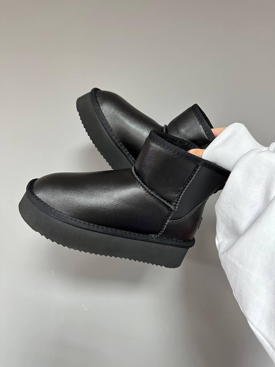 Ugg Classic Mini Platform Black Leather